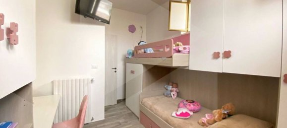 Apartamento de 3 habitaciónes en Noicattaro, Italy No. 23416 10