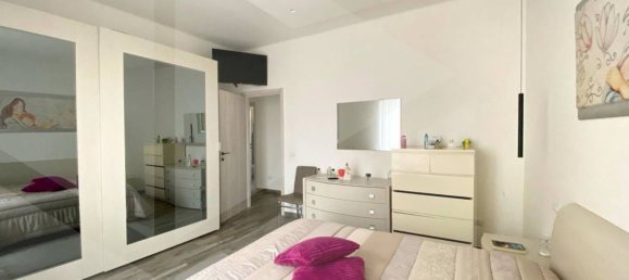 Apartamento de 3 habitaciónes en Noicattaro, Italy No. 23416 13