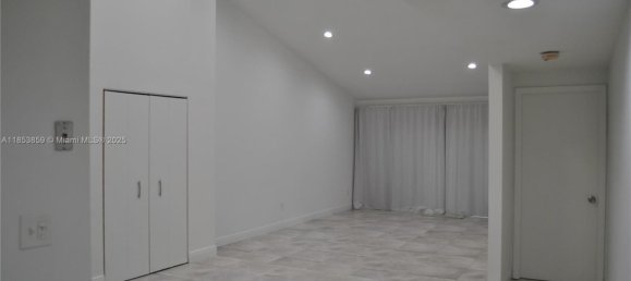 2 bedrooms Commercial property for sale in Miami, Miami-Dade, Florida, USA № 614780 15