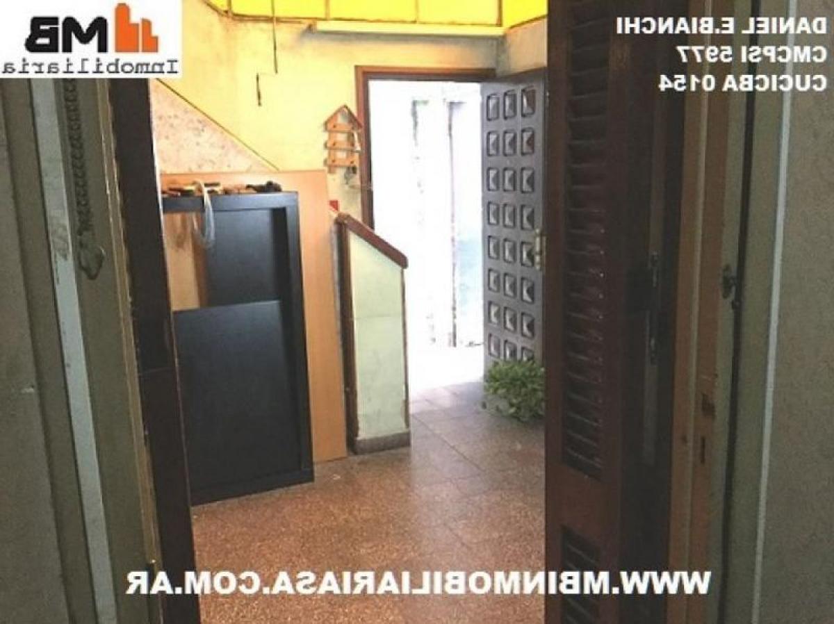 3 bedrooms House in Buenos Aires, Argentina No. 102436