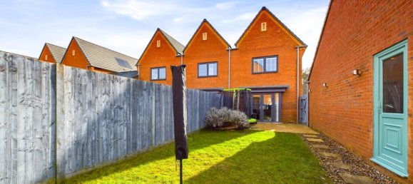 2 bedrooms Commercial property in Bordon, United Kingdom No. 13817 9