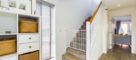 2 bedrooms Commercial property in Bordon, United Kingdom No. 13817 2