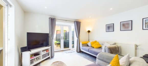 2 bedrooms Commercial property in Bordon, United Kingdom No. 13817 7