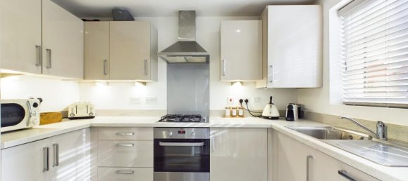 2 bedrooms Commercial property in Bordon, United Kingdom No. 13817 3