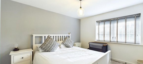 2 bedrooms Commercial property in Bordon, United Kingdom No. 13817 11