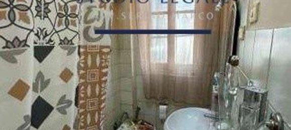 4 rooms Apartment in Naples, Italy No. 12346 8