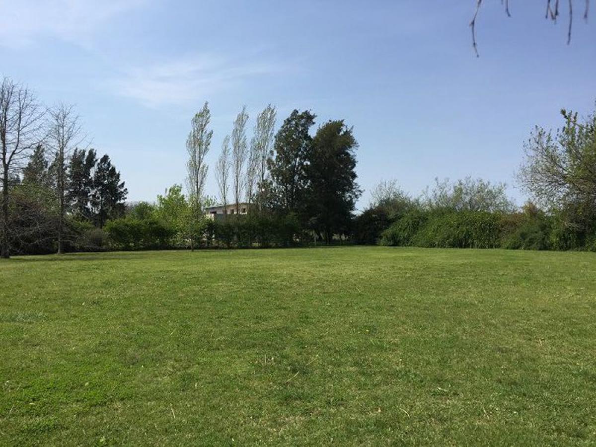  Land in San Antonio de Areco, Argentina No. 49026