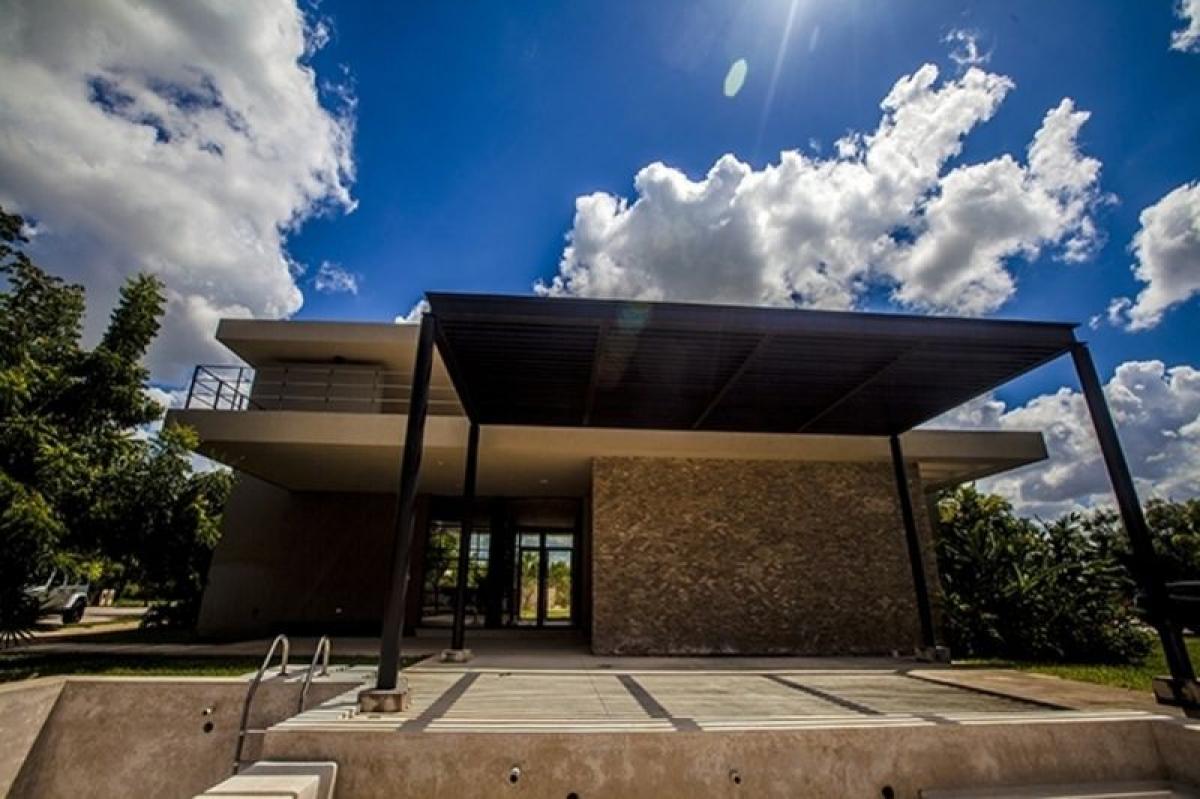  Land in Merida, Mexico No. 108383