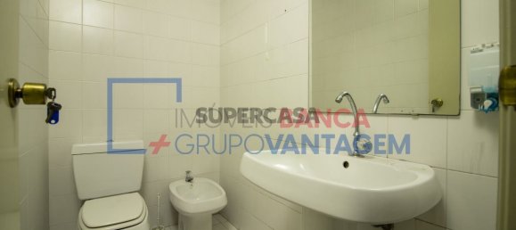 Gewerbliche Immobilie in Torres Vedras, Portugal 211m², Nr. 226935 24