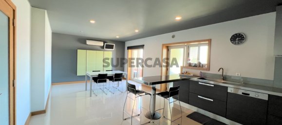 Квартира с 4 спальнями в Оливейра ди Аземейш, Португалия № 157634 6