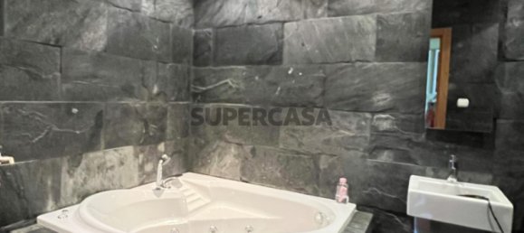 Квартира с 4 спальнями в Оливейра ди Аземейш, Португалия № 157634 24