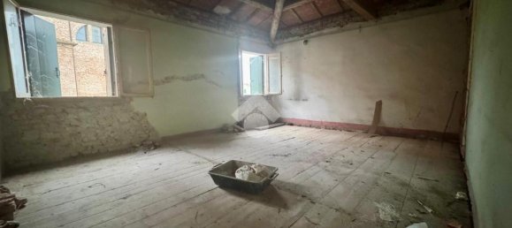 2 bedrooms House in Guarda Veneta, Italy No. 121347 6