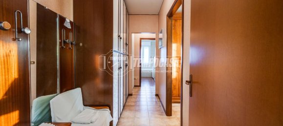 3 rooms Apartment in Fontevivo, Italy No. 35127 6