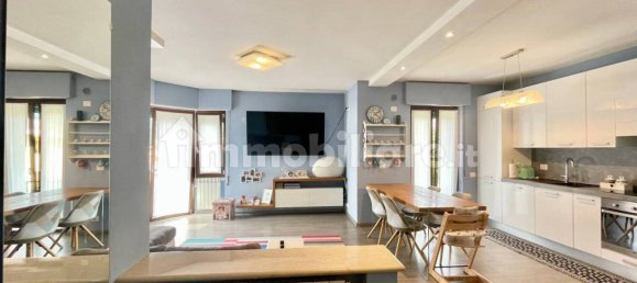 Квартира с 2 спальнями в Гавардо, Италия № 286875 3