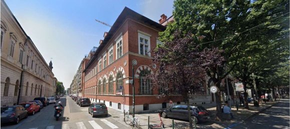 Studio in Turin, Italy No. 10373 6