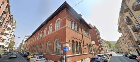 Studio in Turin, Italy No. 10373 9