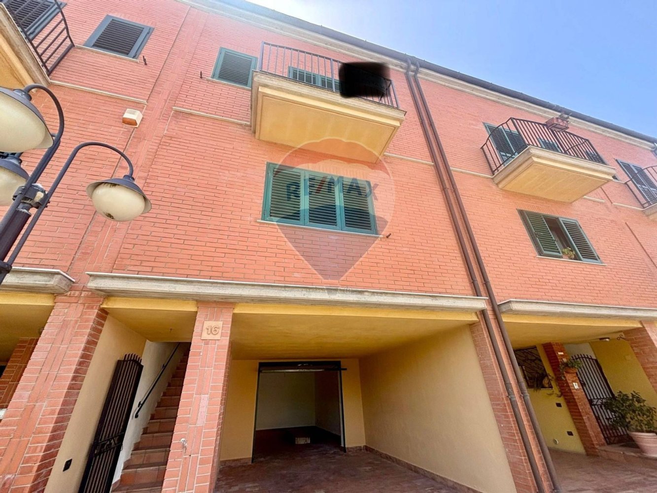 Villa de 5 dormitorios en Santa Caterina Villarmosa, Italy No. 265323