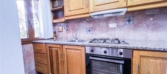 2-salle Appartement à Olbia, Italy No. 204637 7