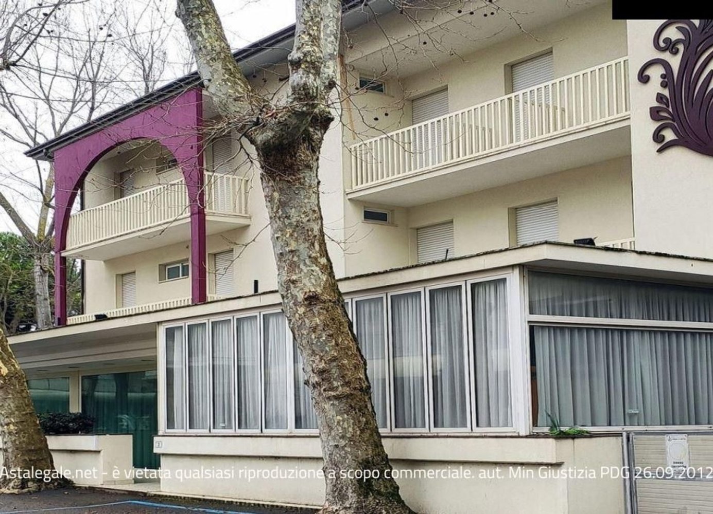 1000m² Building in Gatteo, Italy No. 372218