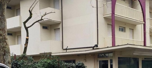 1000m² Building in Gatteo, Italy No. 372218 3