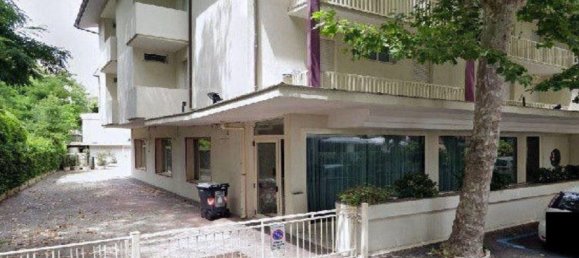 1000m² Building in Gatteo, Italy No. 372218 2