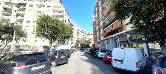  عقار تجاري في Rome, Italy 100متر مربع رقم 227723 20