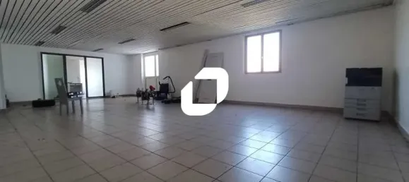 Imóvel comercial em Les Mureaux, France 148 m² N.º 307829 3