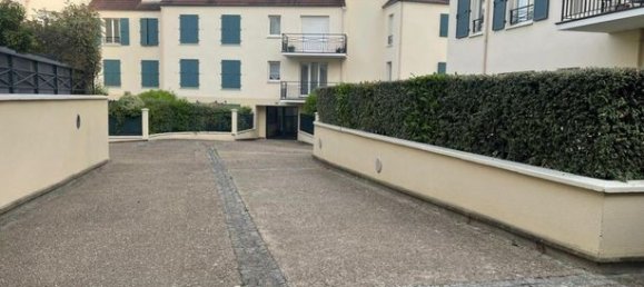 2 Schlafzimmer Wohnung in Rueil-Malmaison, France, Nr. 279128 3