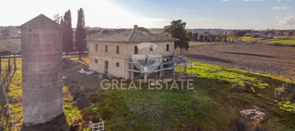 Дом с 5 комнатами в Кастильоне дель Лаго, Италия № 58457 21