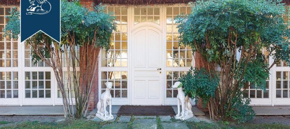 Villa de 5 dormitorios en Eupilio, Italy No. 223056 13