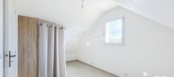 5 bedrooms House in Chateaudun, France No. 256223 11