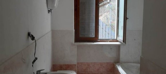 Apartamento T2 em Nocera Umbra, Italy N.º 267279 10