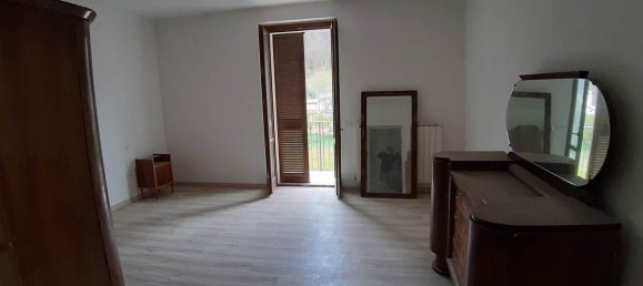 Apartamento T2 em Nocera Umbra, Italy N.º 267279 5