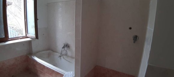 Apartamento T2 em Nocera Umbra, Italy N.º 267279 11