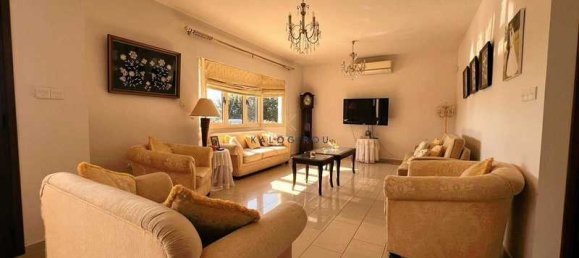 4 Schlafzimmer Haus in Mazotos, Cyprus, Nr. 7736 12