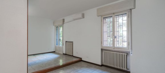 4 rooms Apartment in Bologna, Italy No. 280378 23