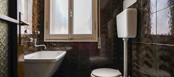 4 rooms Apartment in Bologna, Italy No. 280378 37