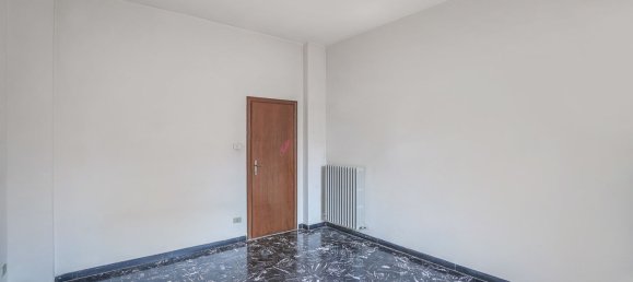4 rooms Apartment in Bologna, Italy No. 280378 8