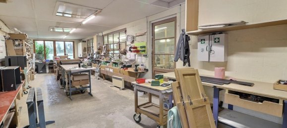 Коммерческая недвижимость с 9 комнатами в Ле Кенуа, Франция № 157592 6