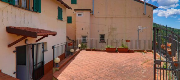 2 Schlafzimmer Wohnung in Genoa, Italy, Nr. 329869 3