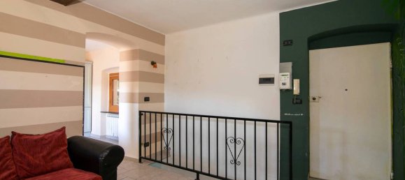 2 Schlafzimmer Wohnung in Genoa, Italy, Nr. 329869 12
