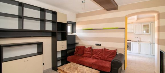 2 Schlafzimmer Wohnung in Genoa, Italy, Nr. 329869 10