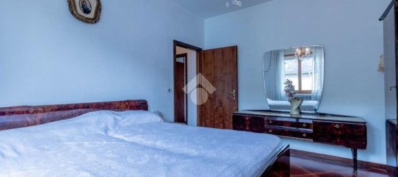 4 bedrooms Apartment in Vergato, Italy No. 322422 9