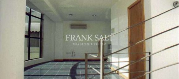  Shophouse in Attard, Malta No. 13398 3