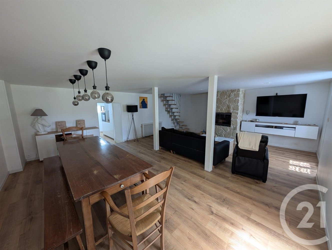 3 Schlafzimmer Schlösser in Saint-Denis-de-Jouhet, France, Nr. 301500