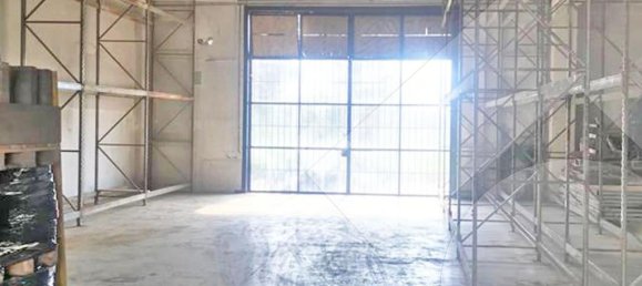 1-salle Entrepôt à Settimo Milanese, Italy No. 210835 9