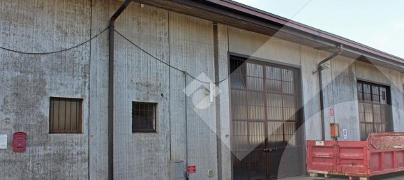 1-salle Entrepôt à Settimo Milanese, Italy No. 210835 2