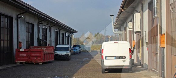1-salle Entrepôt à Settimo Milanese, Italy No. 210835 16