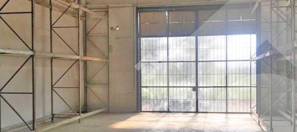 1-salle Entrepôt à Settimo Milanese, Italy No. 210835 8