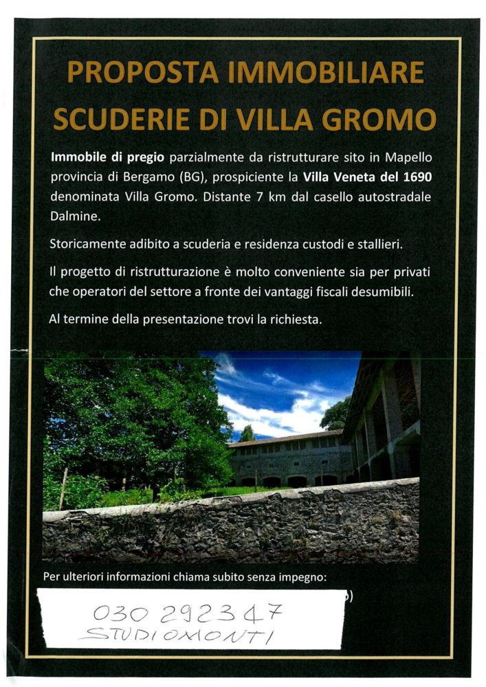 Casa de 35 habitaciónes en Mapello, Italy No. 10051